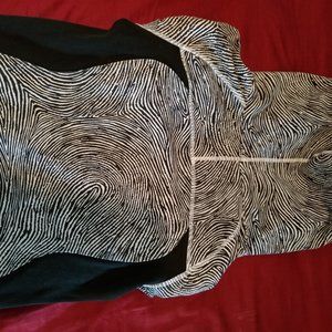Lululemon Scuba Hoodie Zebra Print Size 4/6